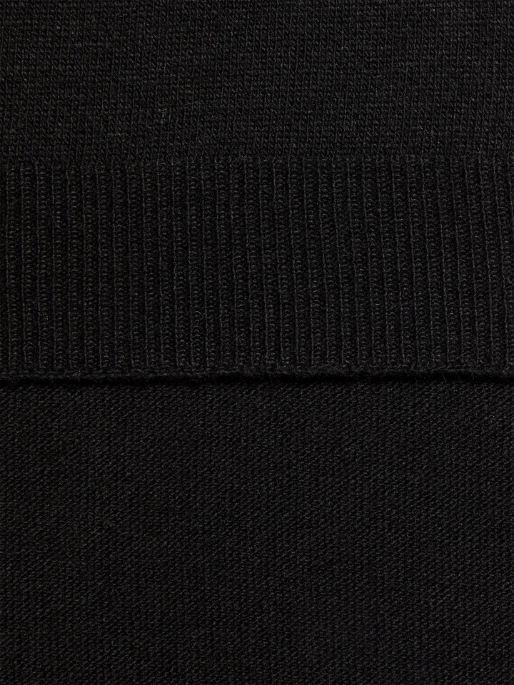 Κασκόλ μαύρο από πλεκτό ύφασμα - null - Μαυρο | Sisley image number 2